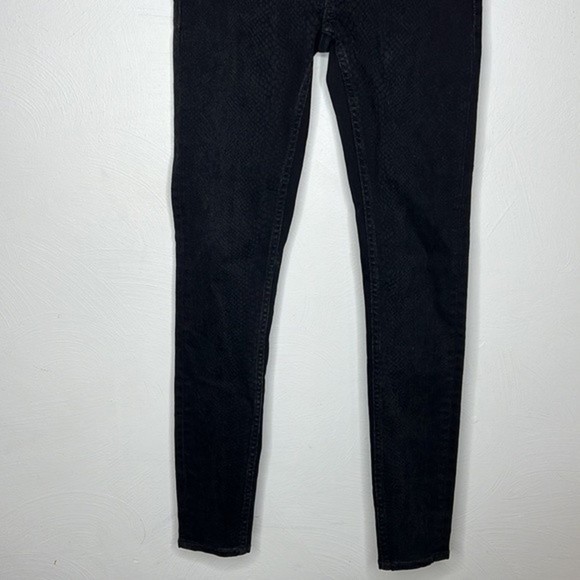 BLK DNM snakeskin print skinny jeans black 24 / 30 - Picture 3 of 6